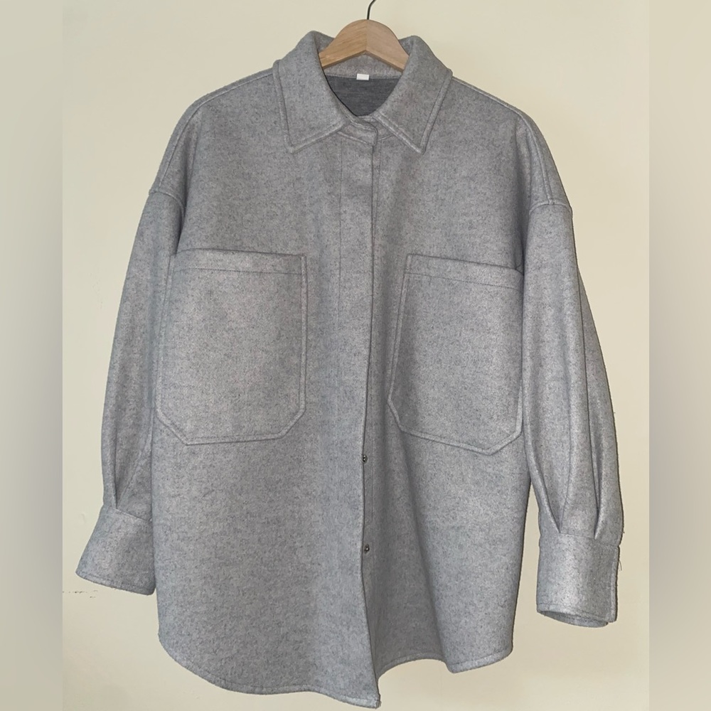 Light Grey Oversized Coat. XS